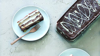 עוגת ביסקוויטים טחינה-שוקולד