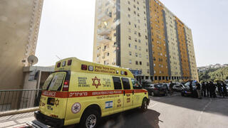 חשד לרצח והתאבדות בחיפה: הבן דקר את אביו - וקפץ מהחלון