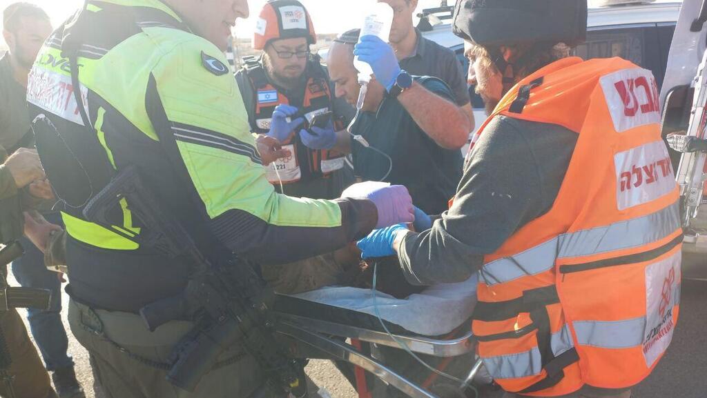  צעירים יהודים נפצעו קל וק שה צומת רימונים בנימין