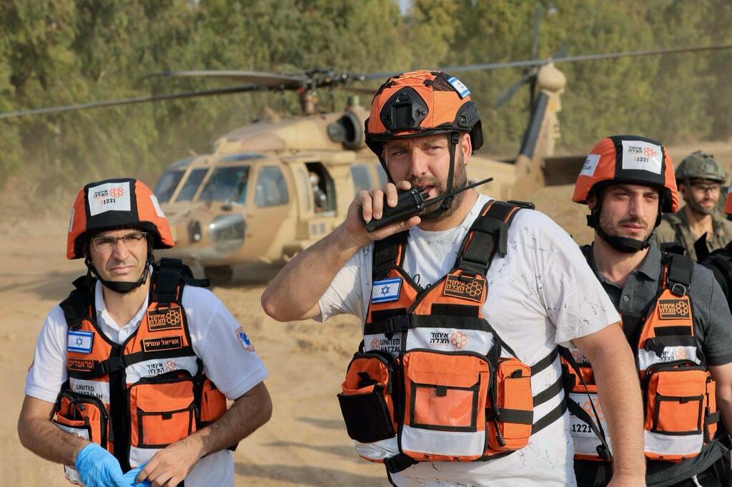 United Hatzalah volunteers after working with IDF medical team to medevac a patient from the Gaza periphery
