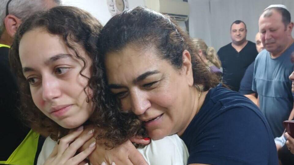 אורי מגידיש ודודתה