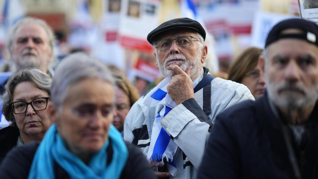 הפגנות תמיכה בעד ישראל לשחרור החטופים בפראג, צ'כיה