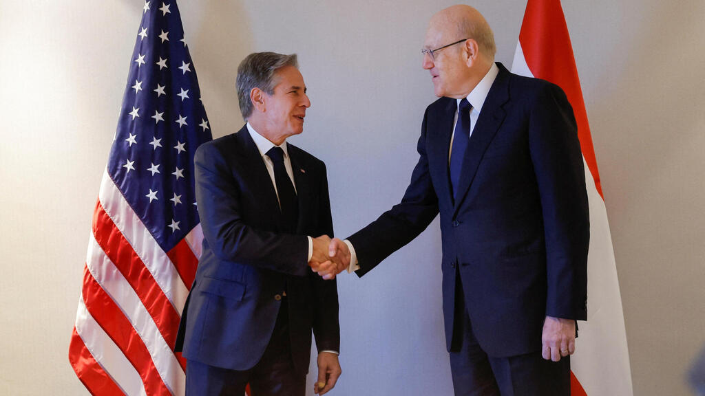 אנתוני בלינקן מזכיר המדינה של ארה"ב נפגש עם נג'יב מיקאתי ראש ממשלת לבנון 