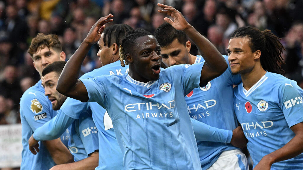 דוקו חוגג שער עם סיטי