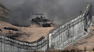 טנק צה"ל בעזה, ליד הגדר