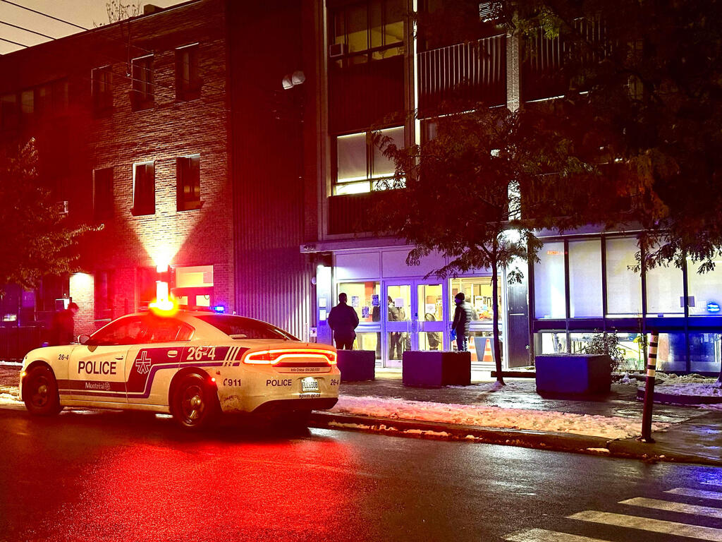 שני בתי ספר יהודים במונטריאול, קנדה נפגעו מירי