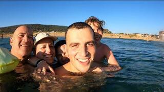 שחר כהן-מבטח ז"ל שנפל ברצועת עזה עם הוריו ארז ושירה ואחיו דריה ורוני