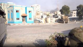 תיעוד מפעילות לוחמי חטיבה 7 וחטיבת גבעתי מהשתלטות על בית המחוקקים של חמאס ברצועת עזה