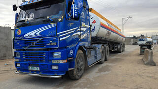 מעבר רפיח מצרים משאית דלק מצרית מחכה להיכנס לעזה