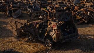 פרעות "נובה" מגרש המכוניות  שהוקם בשדה פתוח עם כ 1000 מכוניות מפויחות של נרצחי המסיבה ברעים