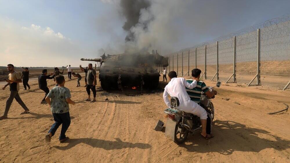 שריפת הטנק כחלק ממתקפת חמאס ב-7 באוקטובר