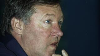 אלכס פרגוסון במשחק החוץ אצל גלאטסראיי ב-1993