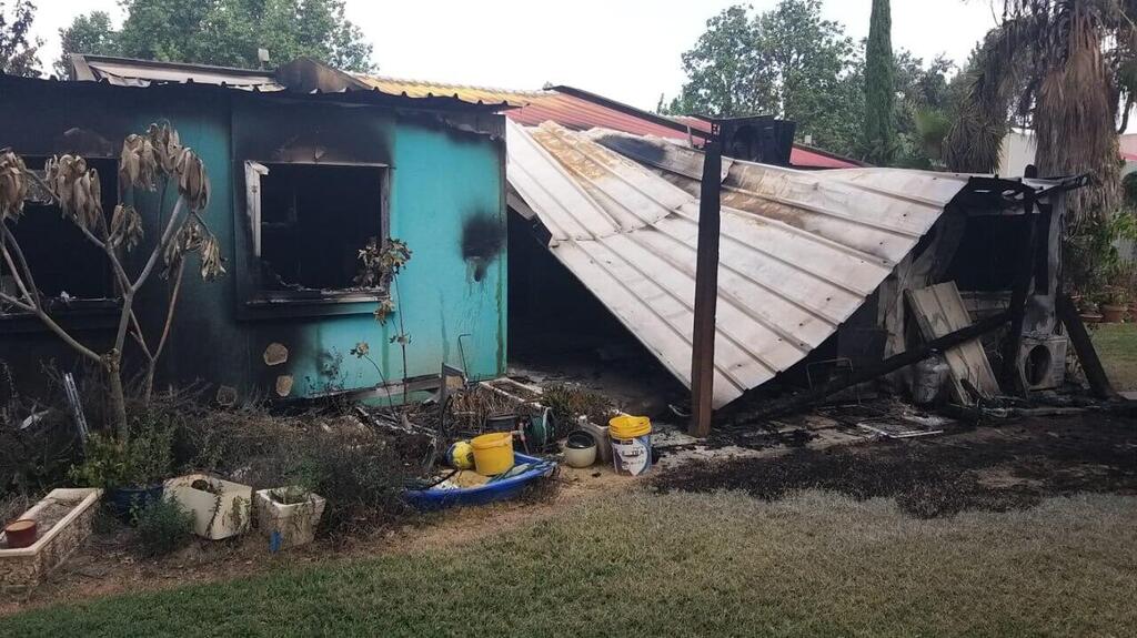 בית משפחת אצילי לאחר השריפה בטבח בקיבוץ ניר עוז
