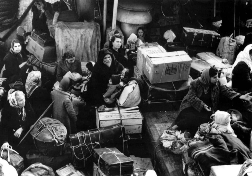 יהודים ממרוקו באוניה בדרך לישראל, 1950
