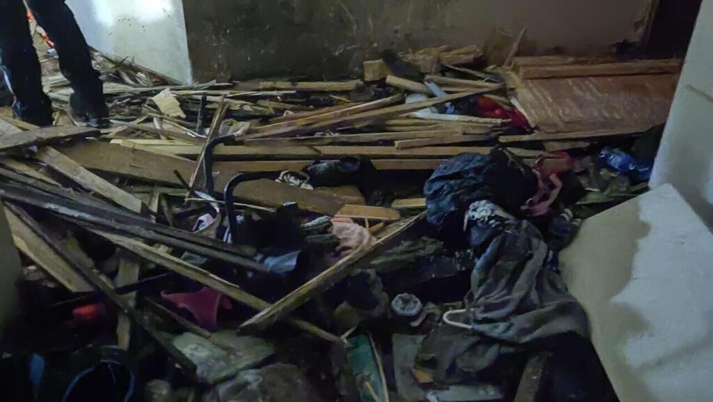 פיצוץ מטען חבלה רב עוצמה בבניין מגורים ברחוב זלמן שזר בשכונת רמת פולג בנתניה