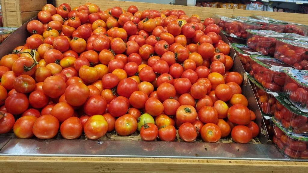 עגבניות בסופר