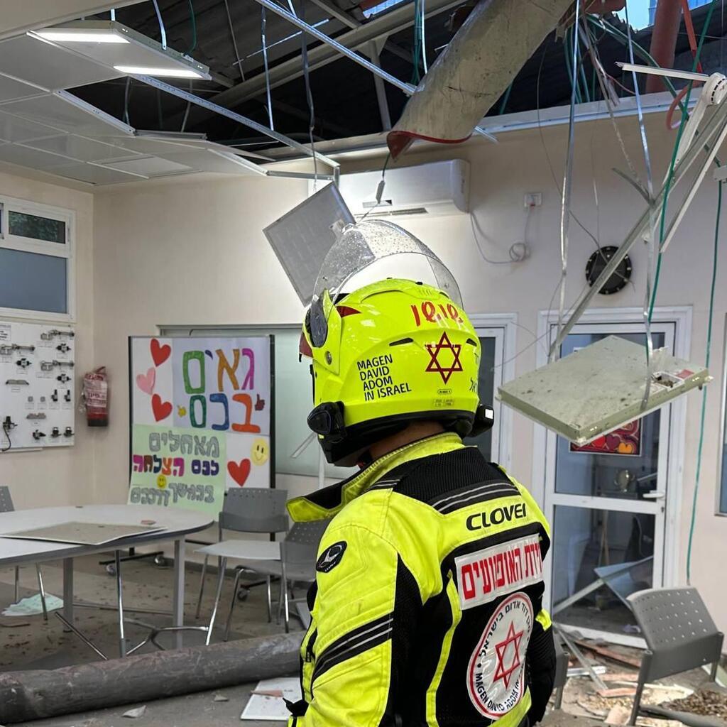 נפילת רקטה בכיתה בתל אביב