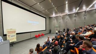 גלעד ארדן במשלחת ישראל באו"ם בהקרנת סרט הזוועות של דובר צה"ל באוניברסיטת הרווארד 
