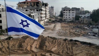 תיעוד מרחפן: ההרס ב"כיכר פלסטין" בעיר עזה, ודגל ישראל מתנוסס במרכזה