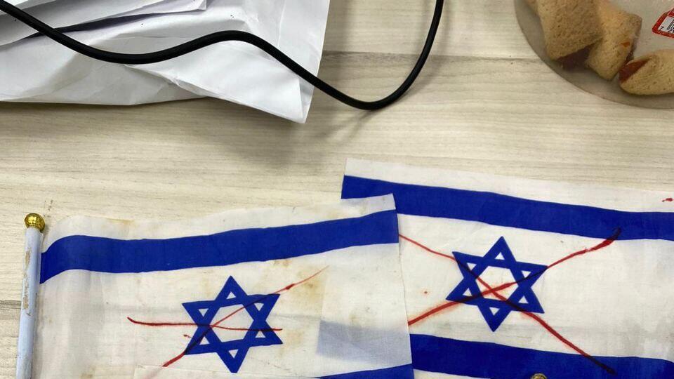 קברו של עקב עוזרי ז״ל שהושחת