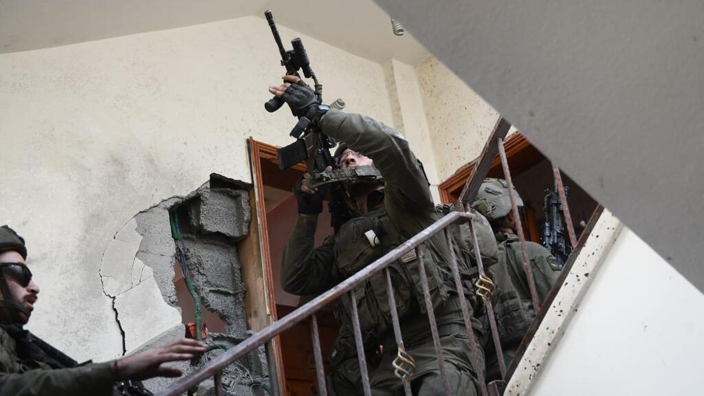 הכוחות השתלטו על מפקדת גדוד שג'אעיה (צילום: דובר צה"ל) תיעודים מהשתלטות הכוחות והשמדת מפקדת גדוד שג'עייה