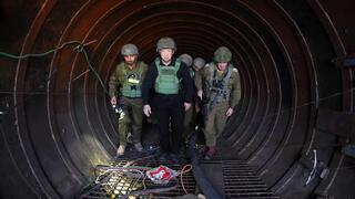 יואב גלנט בסיור במנהרת הטרור שחשפו כוחות צה"ל סמוך למעבר ארז