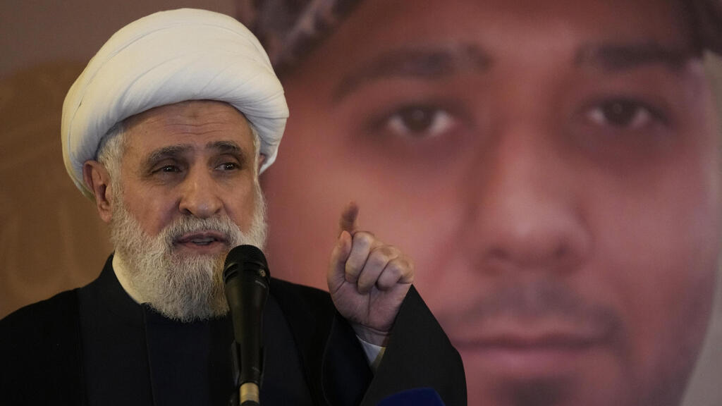 Naim Kassem (Photo: AP /Hussein Malla) שייח נעים קאסם