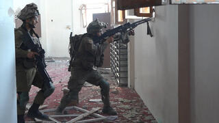 תיעוד מפעילות גדוד 12 בחאן יונס