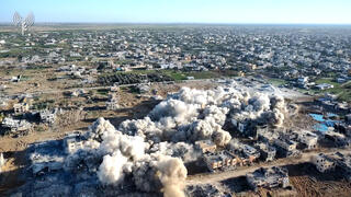  תיעוד: לוחמי צה"ל מחסלים את מחבלי חמאס במנהרה שאיתרו ליד מסגד