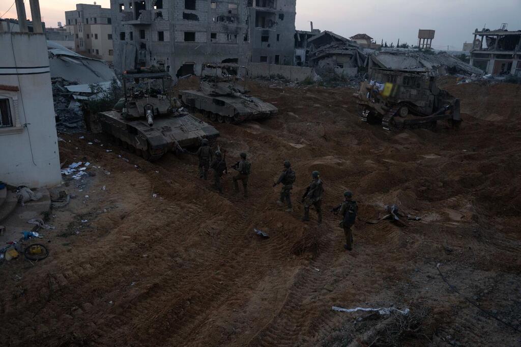 לוחמי צוות הקרב של חטיבה 5 השמידו מאות תשתיות טרור בכפר ח'רבת אח'זעה