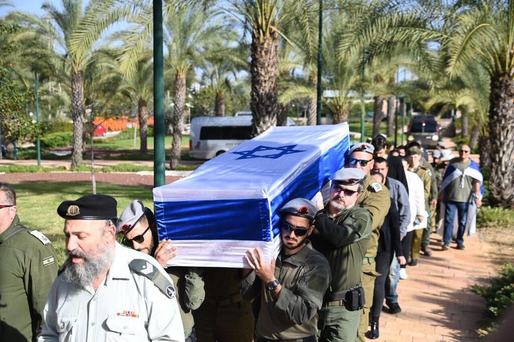 הלוויתו של רב סמל מתקדם עקיבא יסינסקי ז"ל