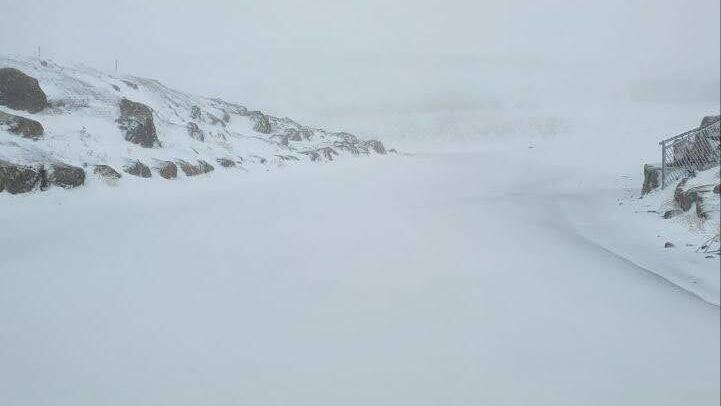 Snow falling in Mount Hermon