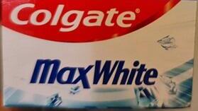 Зубная паста Colgate Max White, продающаяся без лицензии минздрава 