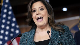 ארה"ב חברת קונגרס בית הנבחרים אליס סטפניק מוזכרת כמועמדת ל סגנית של טראמפ