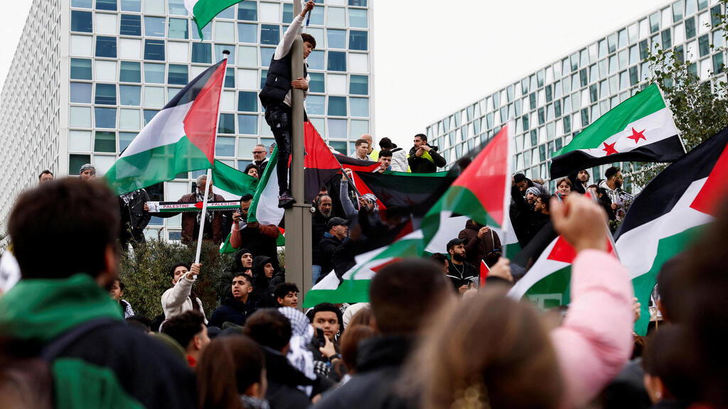 הפגנה פרו פלסטינית בהאג הולנד 