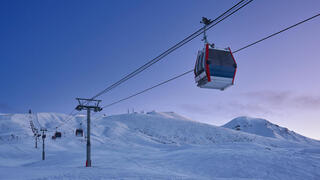 מעלית גונדולה באתר סקי, אילוסטרציה
