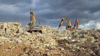 המתחם הבלתי חוקי בכפר יאסיף