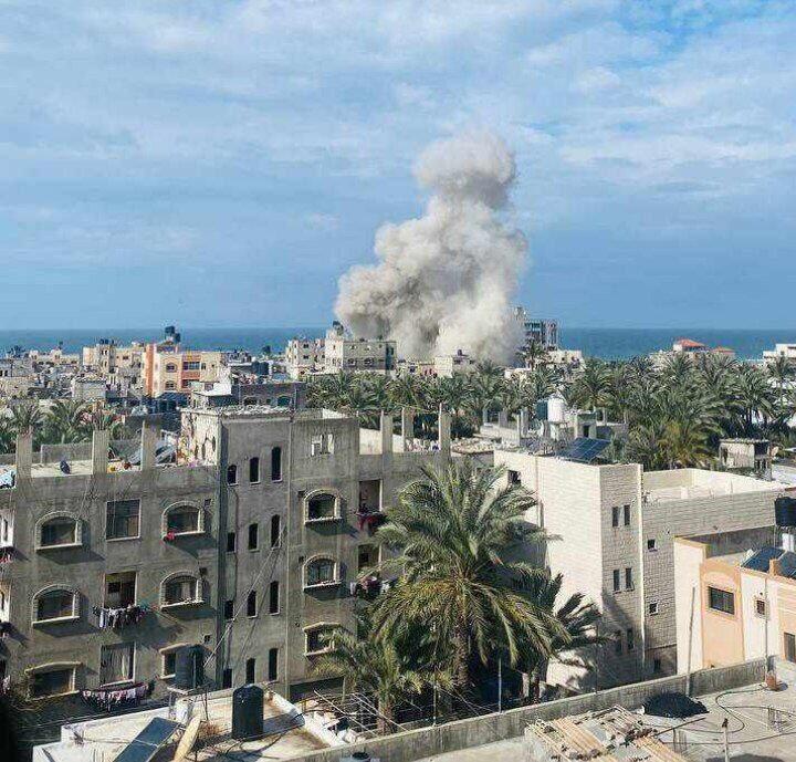לפי דיווחים פלסטינים - מתרחשת תקיפה אווירית בדיר אל-בלח שבמרכז רצועת עזה