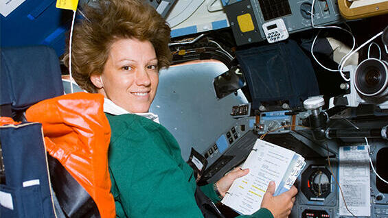 Successfully handled complex missions. Collins in the commander’s seat on the shuttle during her first mission as commander in 1999