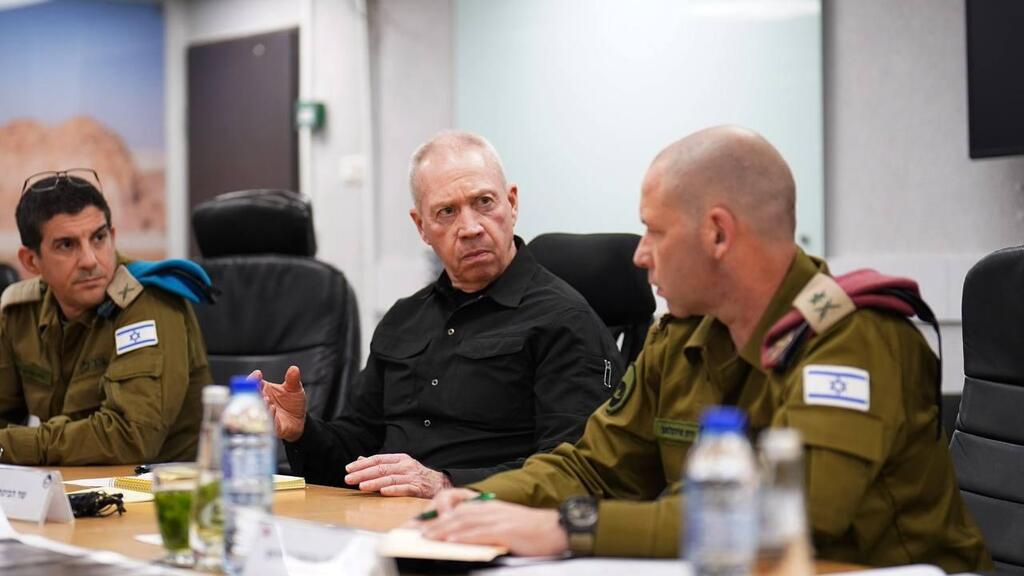 שר הביטחון יואב גלנט בהערכת מצב בפיקוד דרום