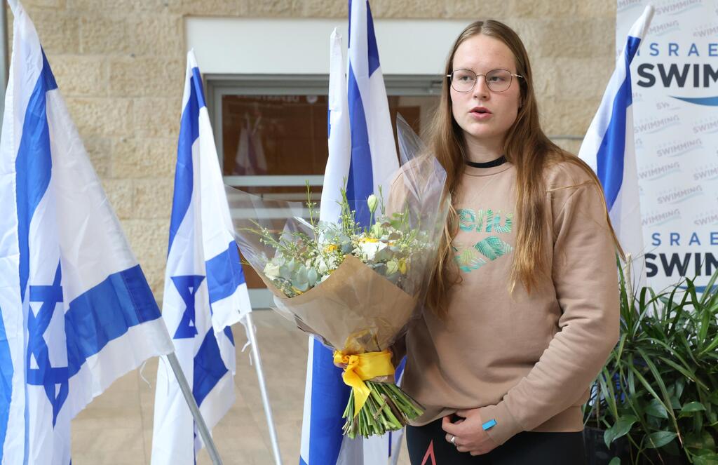 אנסטסיה גורבנקו התקבלה בפרחים בנתב"ג: "אני עדיין לא מעכלת"