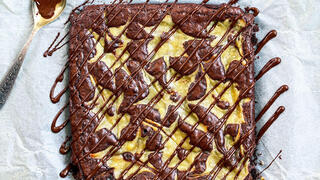 בראוניז לימון, אולגה טוכשר