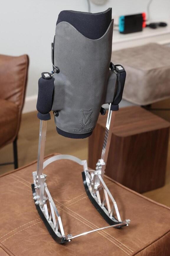 Specially made for Portal’s leg using a 3-D scan; The innovative brace