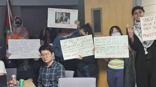 מחאה באוניברסיטת נאבדה הובילה להפסקת הרצאתו של פרופ אסף פאר הישראלי
