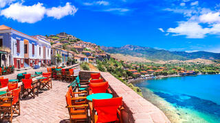 חוף הים בכפר מוליבוס (מיתימניה), לסבוס