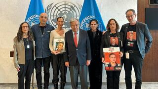 משפחות החטופים בפגישה עם מזכ"ל האום בניו יורק