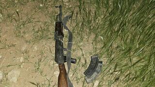 לפני זמן קצר נעצרו על ידי רכז הביטחון ביישוב פצאל שני חשודים חמושים בנשק מסוג קלאצ'ניקוב.