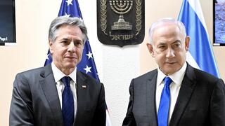  מזכיר המדינה האמריקאי אנתוני בלינקן נפגש עם חברי קבינט המלחמה הישראלי בבסיס הקריה בתל אביב