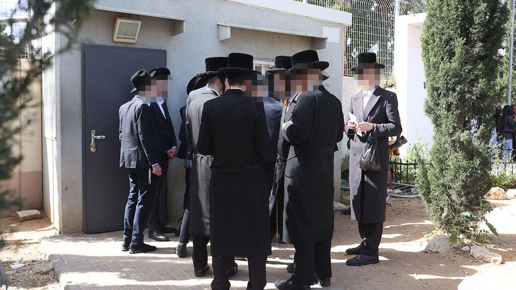 מסרבי גיוס עוברים מול המשפחות