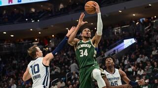 יאניס אנטטקומפו